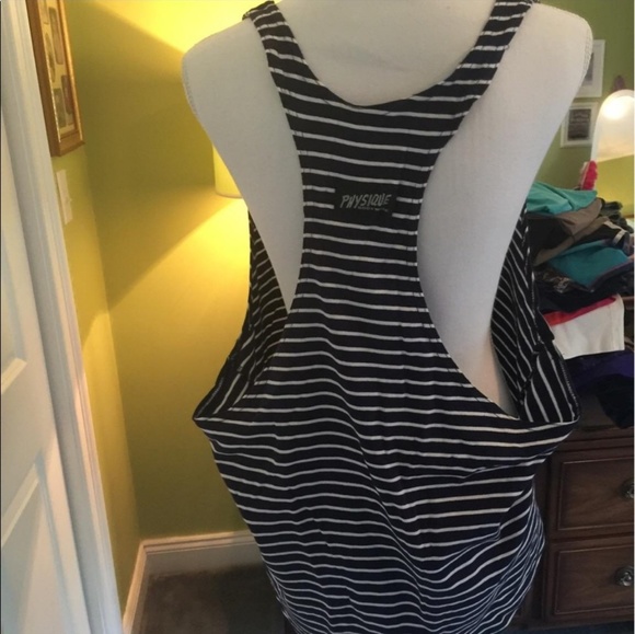 String Muscle tanks - Picture 3 of 4